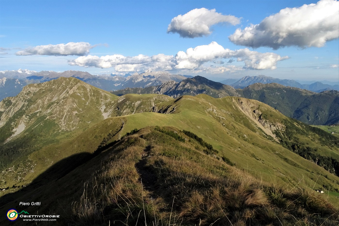 75 In discesa dal Sodadura al sottostante Passo da dove salito.JPG